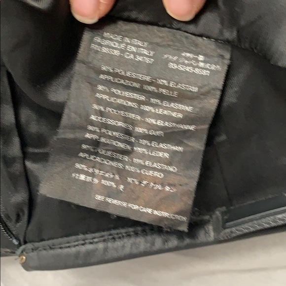 Authentic PRADA Skirt with Leather Lining - Picture 4 of 9